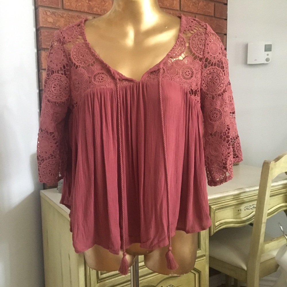 American Eagle Crochet Blouse